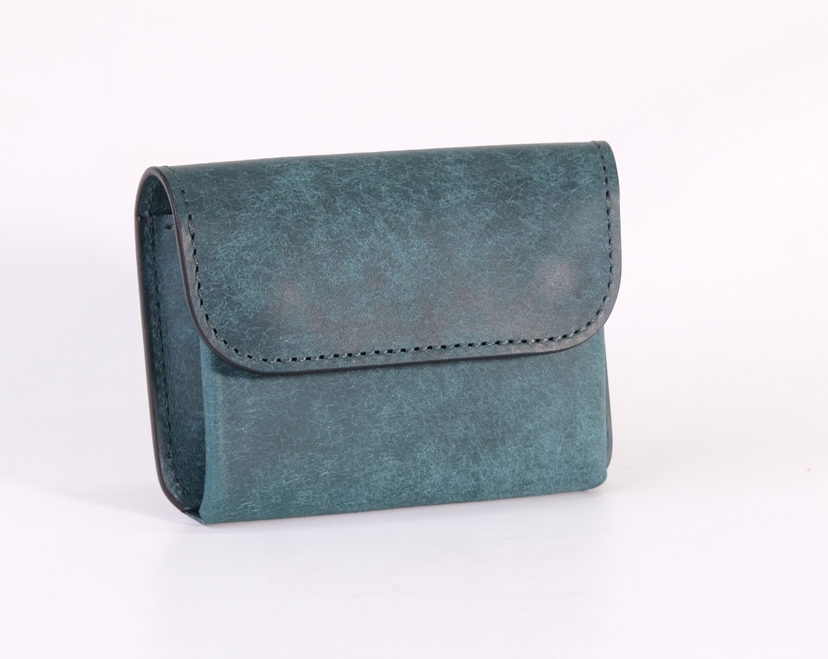 Pueblo Leather Flap Compact Case